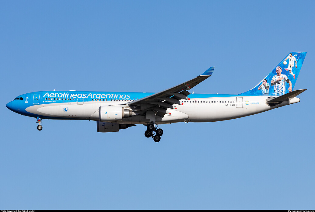 ARG / A332 - Aerolineas Argentinas (Argentina National Football Team