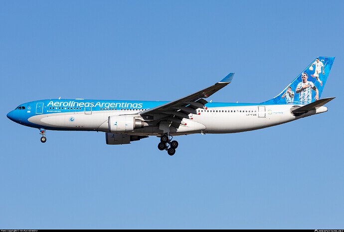 lv-fvh-aerolineas-argentinas-airbus-a330-202_PlanespottersNet_1726000_1038fe8588_o