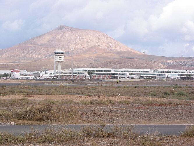 1280px-Arrecife-Airport