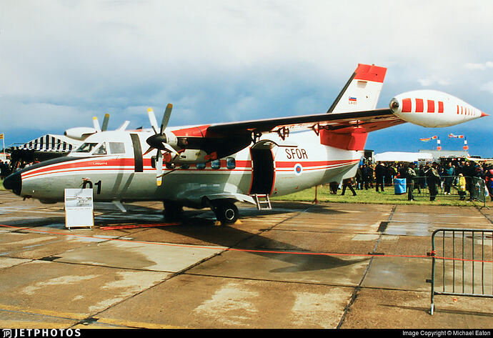 L410_Old_Livery_1
