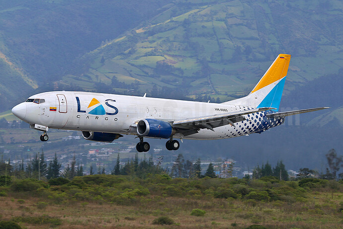 LAS Cargo 737-400F HK-5385 (14)(Ldg) UIO (SDR)(46)-XL