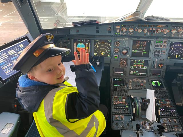 Picture_1-1671795371084.jpg--ireland_west_airport_welcomes_toy_show_star_for_a_vip_tour