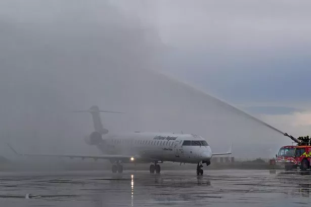 0_Liverpool-John-Lennon-Airport-celebrating-the-inaugural-Lufthansa-service-between-Liverpool-and-Fran