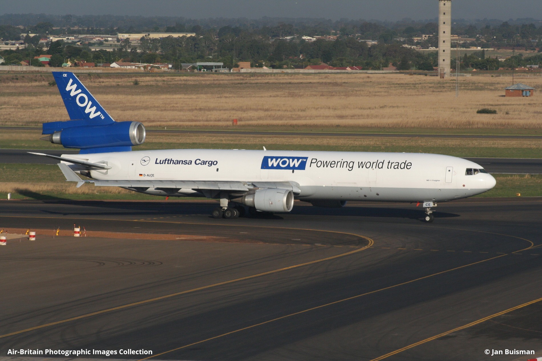 GEC / MD11F - Lufthansa Cargo (WOW Logistics livery) - Livery