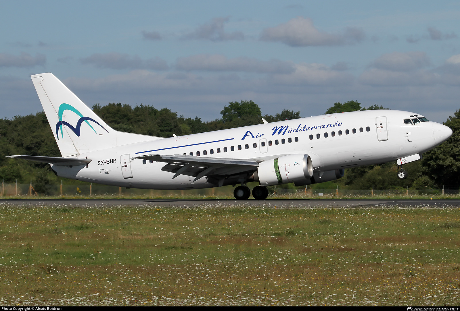 sx-bhr-air-mediterranee-boeing-737-5l9_PlanespottersNet_582137_3d2c890210_o